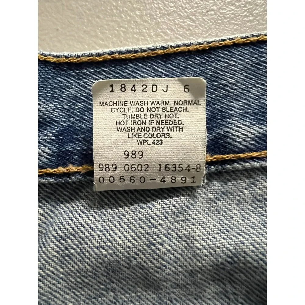 Levi's Vintage 560 40x30 Measures 38x29 Loose Tapered Y2K Made in Mexico Jeans
